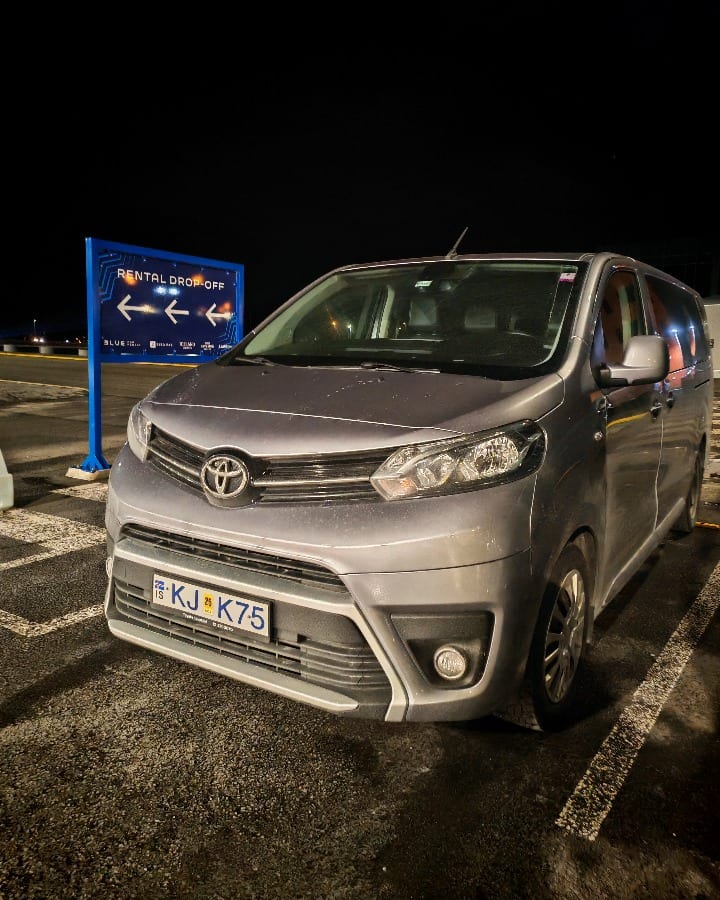 Toyota proace rental van